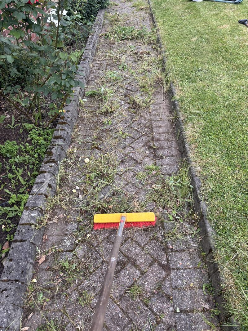 Garden path before jetwashing