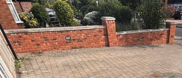 Garden wall before jetwashing